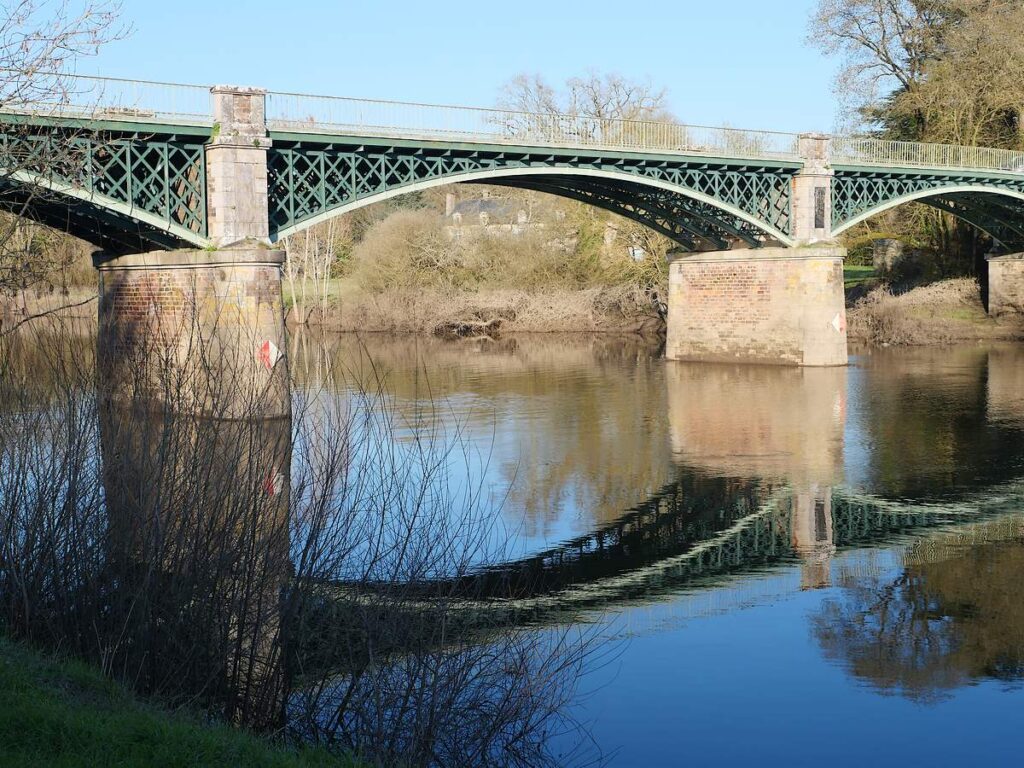 Le pont Napoléon, à Langon.