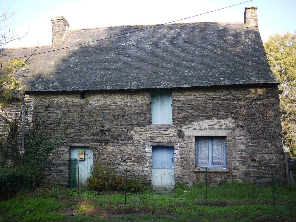 Maison du village de Poubreuil en 2011