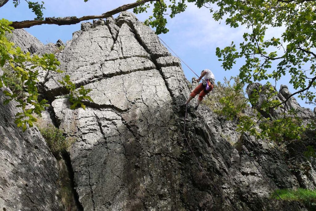 Escalade à l'étang du val, à Saint-Just