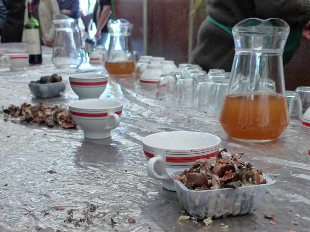 cidre et marrons grillés à la teillouse, à Redon