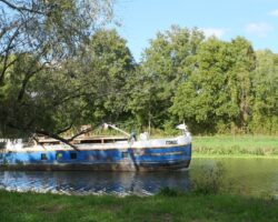 Le Conde, bateau en bois de Redon, dur la Vilaine